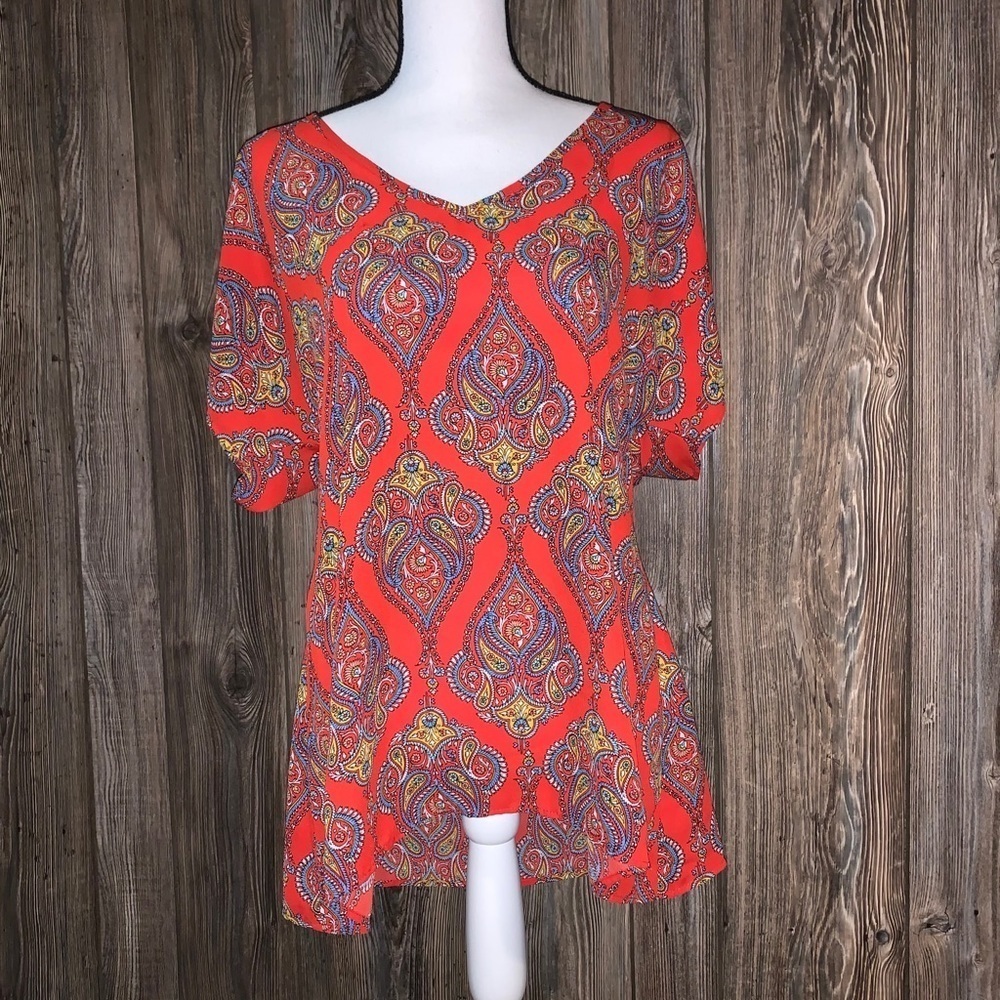 Show me Your MuMu Red Paisley Boho Festival Indie Whimsical Music V-Neck Medium